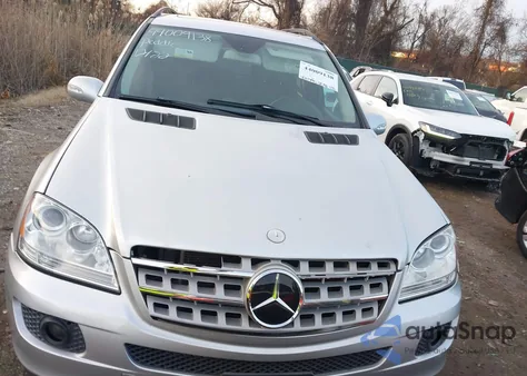 2008 Mercedes-Benz Ml 350 4Matic z USA, uszkodzony, nr VIN 4JGBB86E48A407390